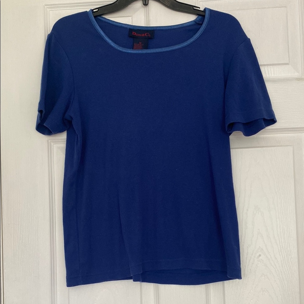 Women’s M Short-Sleeved Top